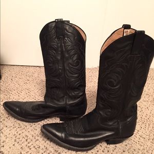 Hand Crafted Men’s Cowboy Boots Made in Mexico